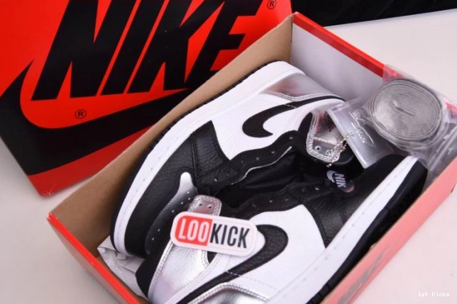 JORDAN 1 HIGH OG TOE AIR CD0461-001 SILVER WMNS 0716